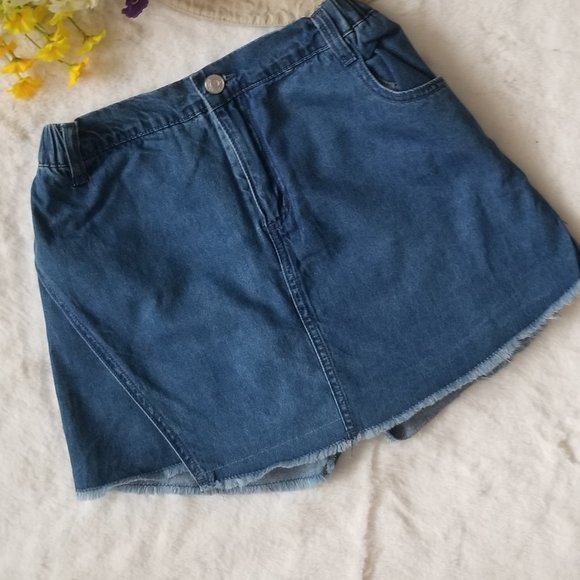 Blue Jeans Skorts - Picture 2 of 4
